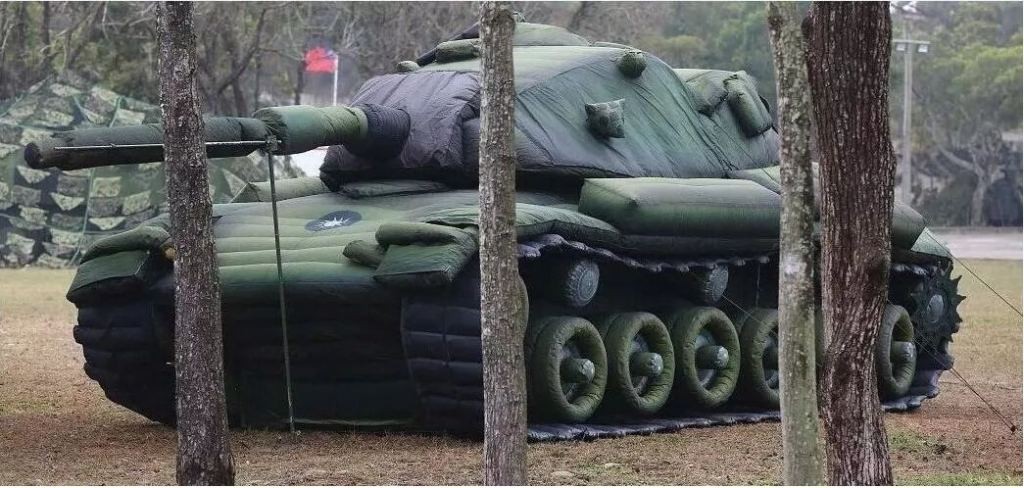 磁县军用充气坦克